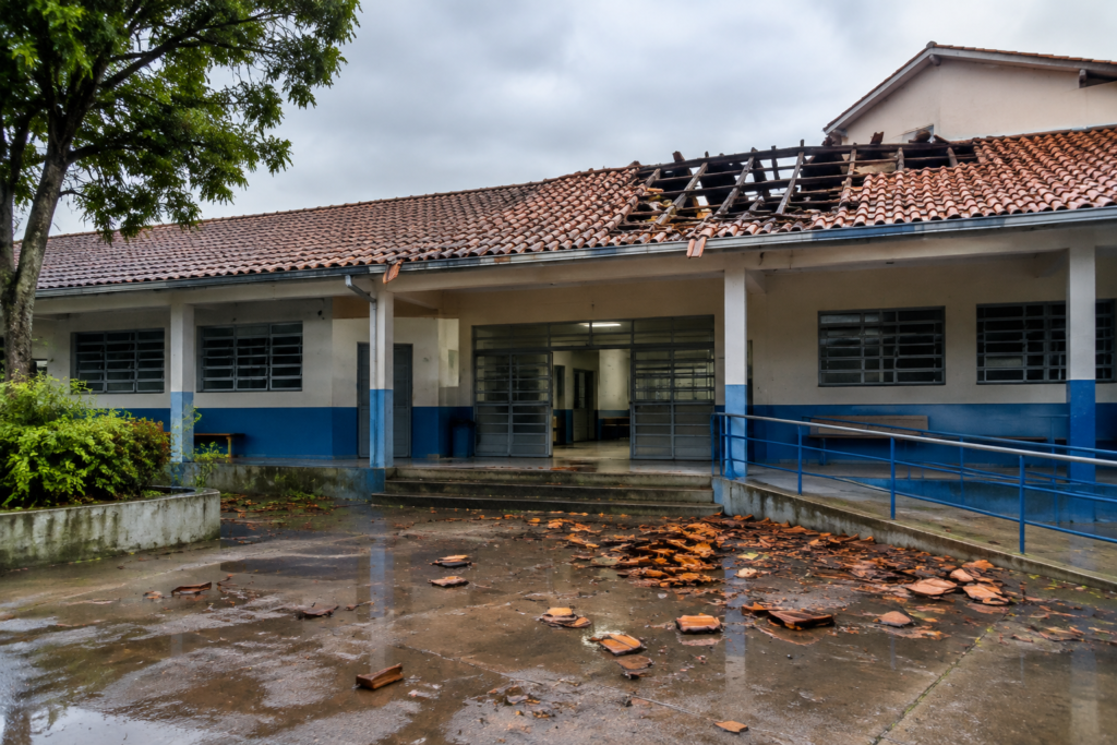 Defesa Civil registrou danos em 38 estabelecimentos de ensino no estado.