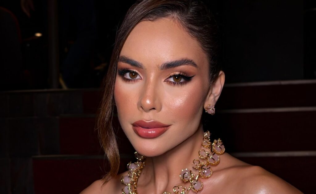 Giovanna Veríssimo representa Herreira Joias no Miss Brasil Beleza Internacional